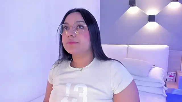 ellamontoya online show from 01.26.25