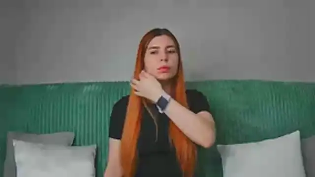 Snapshot of ElllaNuar chatting on 02.26.26 ElllaNuar online show from 02.26.26