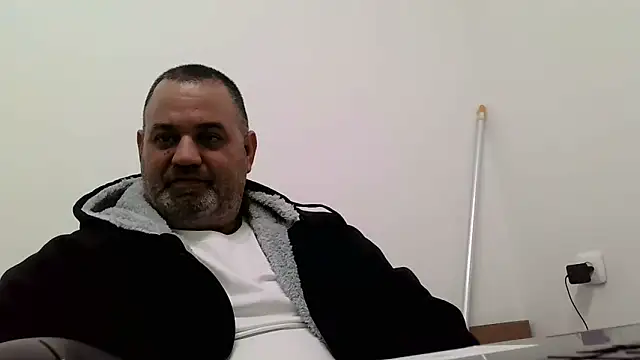 Snapshot of your_man85 chatting on 02.01.25 your man85 online show from 02.01.25