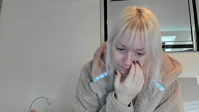 BetterThanYourEx69 online show from 01.12.26