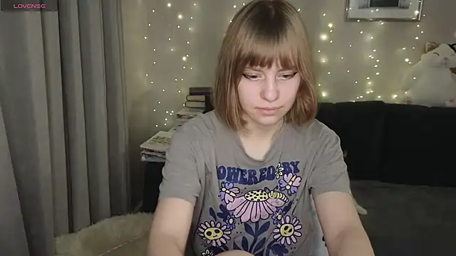Snapshot of HermioneHHH chatting on 01.19.25 HermioneHHH online show from 01.19.25