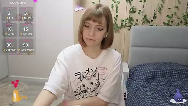 Snapshot of HermioneHHH chatting on 02.06.25 HermioneHHH online show from 02.06.25