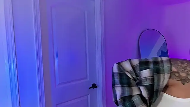 Snapshot of OutdoorXventure chatting on 10.27.25 OutdoorXventure online show from 10.27.25