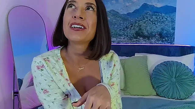 Snapshot of OutdoorXventure chatting on 10.28.25 OutdoorXventure online show from 10.28.25