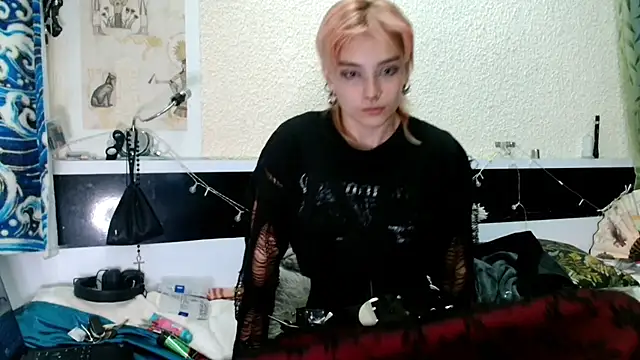 Snapshot of Sophie_Bell chatting on 06.07.26 Sophie Bell online show from 06.07.26