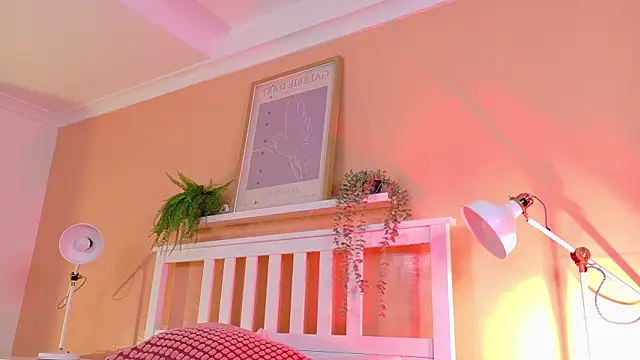 Snapshot of KendalMilleer chatting on 11.08.25 KendalMilleer online show from 11.08.25