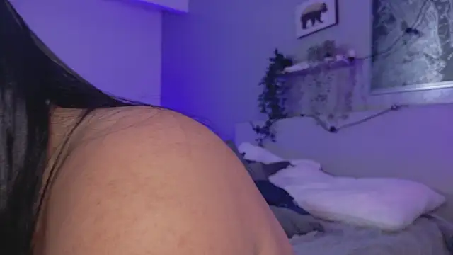 Snapshot of KendalMilleer chatting on 11.24.25 KendalMilleer online show from 11.24.25