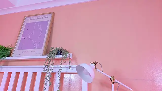 Snapshot of KendalMilleer chatting on 12.04.25 KendalMilleer online show from 12.04.25