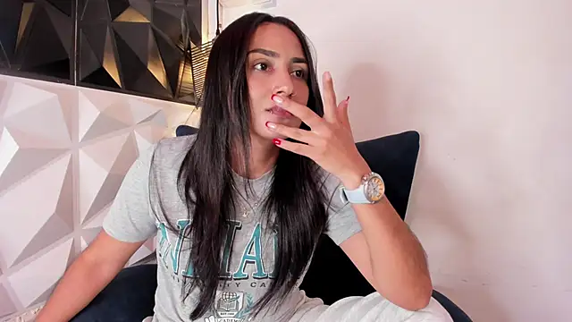Snapshot of lia_sofiia chatting on 12.15.24 lia sofiia online show from 12.15.24