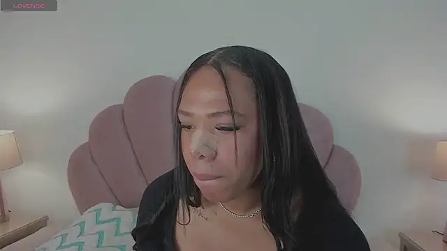 Nicole Paradise online show from 09.15.25