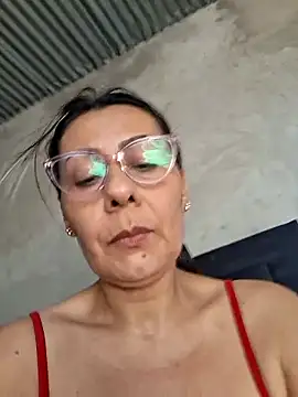 Mia-funny20 online show from 02.20.26