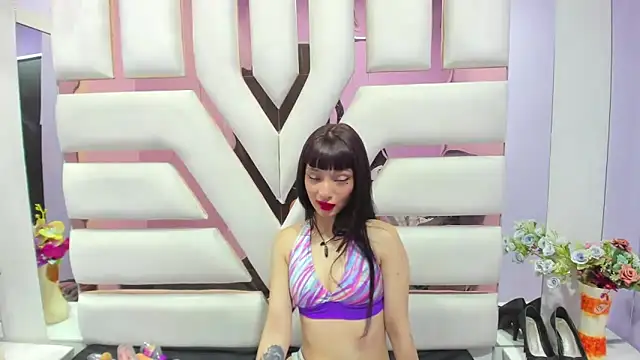 Snapshot of Aurora_18 chatting on 12.05.24 Aurora 18 online show from 12.05.24