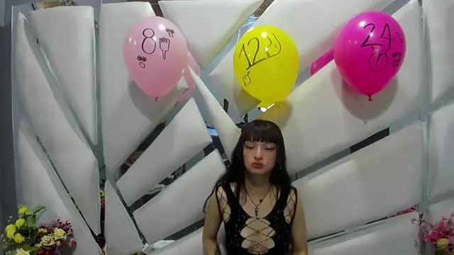 Snapshot of Aurora_18 chatting on 12.28.24 Aurora 18 online show from 12.28.24