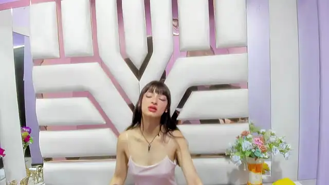 Snapshot of Aurora_18 chatting on 01.16.25 Aurora 18 online show from 01.16.25