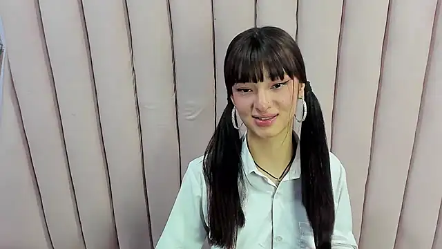 Snapshot of Aurora_18 chatting on 01.25.25 Aurora 18 online show from 01.25.25