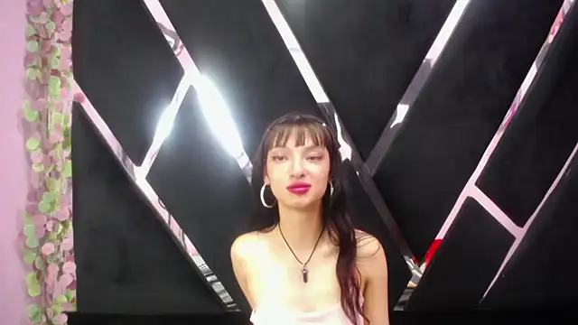 Snapshot of Aurora_18 chatting on 02.16.25 Aurora 18 online show from 02.16.25