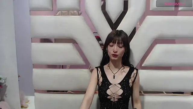 Snapshot of Aurora_18 chatting on 02.28.25 Aurora 18 online show from 02.28.25