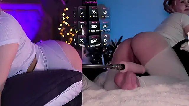 Snapshot of Sexydoll112 chatting on 12.24.24 Sexydoll112 online show from 12.24.24