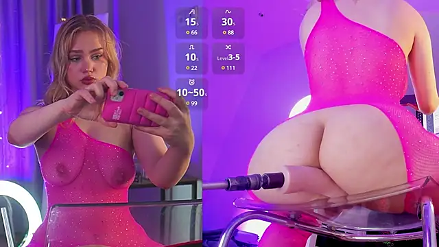 Snapshot of Sexydoll112 chatting on 01.14.25 Sexydoll112 online show from 01.14.25