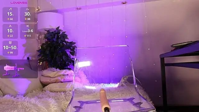 Snapshot of Sexydoll112 chatting on 01.24.25 Sexydoll112 online show from 01.24.25