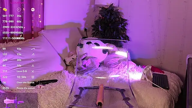 Snapshot of Sexydoll112 chatting on 02.06.25 Sexydoll112 online show from 02.06.25