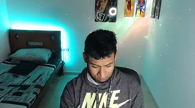 Enriblack92 online show from 12.28.24