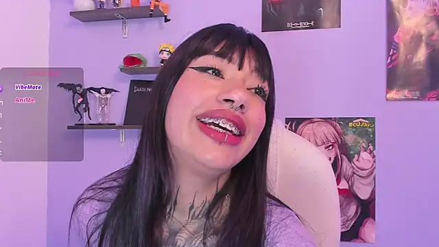 Akari1 Mischief online show from 12.05.25