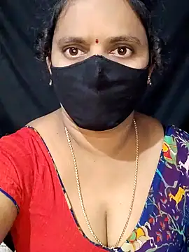 Snapshot of vintage-vibs chatting on 02.04.25 vintage-vibs online show from 02.04.25