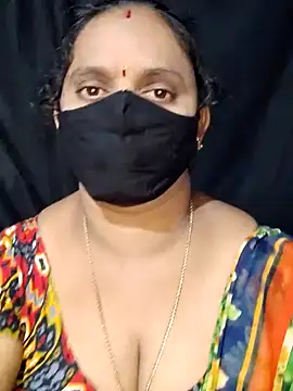 Snapshot of vintage-vibs chatting on 02.07.25 vintage-vibs online show from 02.07.25