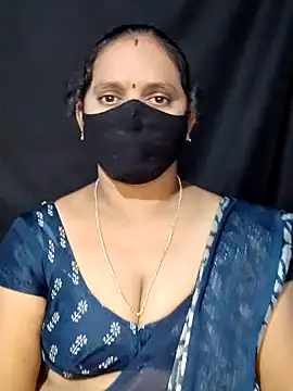 Snapshot of vintage-vibs chatting on 02.18.25 vintage-vibs online show from 02.18.25