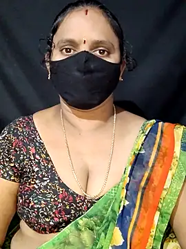 Snapshot of vintage-vibs chatting on 02.21.25 vintage-vibs online show from 02.21.25