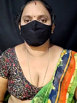 Snapshot of vintage-vibs chatting on 02.21.25 vintage-vibs online show from 02.21.25