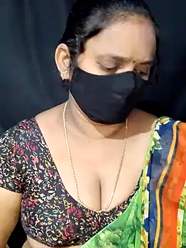 Snapshot of vintage-vibs chatting on 02.21.25 vintage-vibs online show from 02.21.25