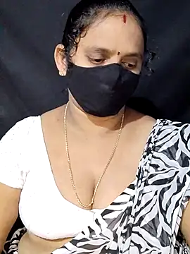 Snapshot of vintage-vibs chatting on 02.22.25 vintage-vibs online show from 02.22.25