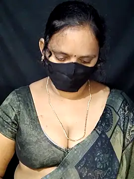 Snapshot of vintage-vibs chatting on 03.09.25 vintage-vibs online show from 03.09.25