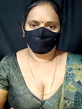 Snapshot of vintage-vibs chatting on 03.09.25 vintage-vibs online show from 03.09.25