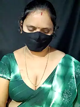 Snapshot of vintage-vibs chatting on 03.12.25 vintage-vibs online show from 03.12.25