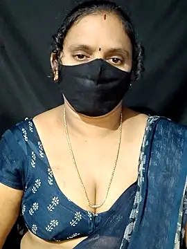 Snapshot of vintage-vibs chatting on 03.13.25 vintage-vibs online show from 03.13.25