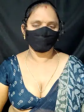 Snapshot of vintage-vibs chatting on 03.19.25 vintage-vibs online show from 03.19.25