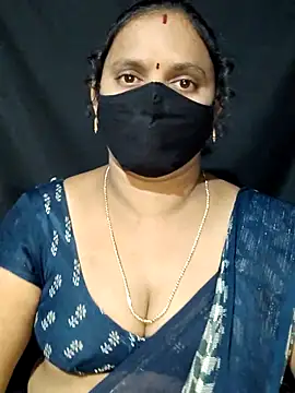 Snapshot of vintage-vibs chatting on 03.19.25 vintage-vibs online show from 03.19.25