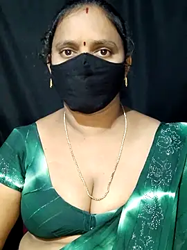 Snapshot of vintage-vibs chatting on 03.22.25 vintage-vibs online show from 03.22.25