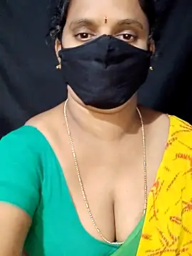 Snapshot of vintage-vibs chatting on 09.12.25 vintage-vibs online show from 09.12.25