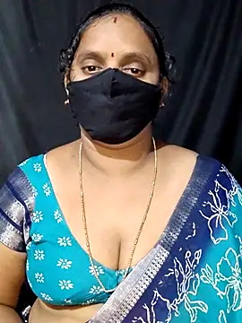 Snapshot of vintage-vibs chatting on 09.18.25 vintage-vibs online show from 09.18.25