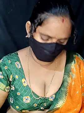 Snapshot of vintage-vibs chatting on 09.24.25 vintage-vibs online show from 09.24.25