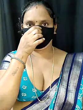 Snapshot of vintage-vibs chatting on 10.13.25 vintage-vibs online show from 10.13.25