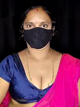 Snapshot of vintage-vibs chatting on 11.14.25 vintage-vibs online show from 11.14.25