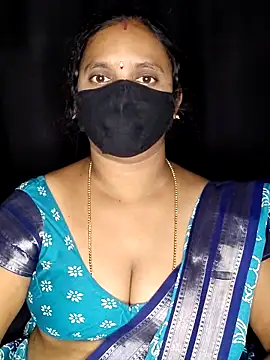 Snapshot of vintage-vibs chatting on 11.20.25 vintage-vibs online show from 11.20.25