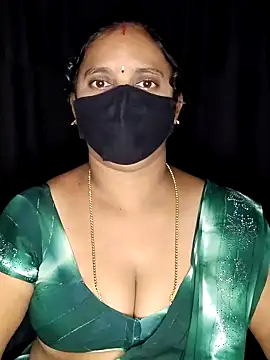 Snapshot of vintage-vibs chatting on 11.25.25 vintage-vibs online show from 11.25.25