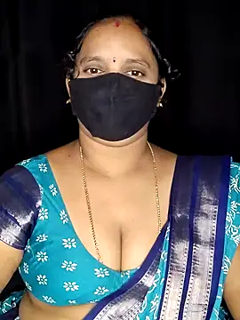 Snapshot of vintage-vibs chatting on 11.27.25 vintage-vibs online show from 11.27.25