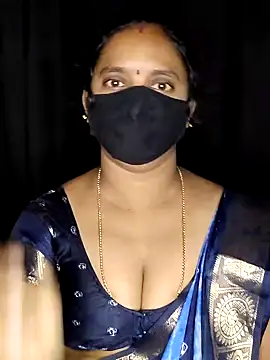 Snapshot of vintage-vibs chatting on 12.13.25 vintage-vibs online show from 12.13.25